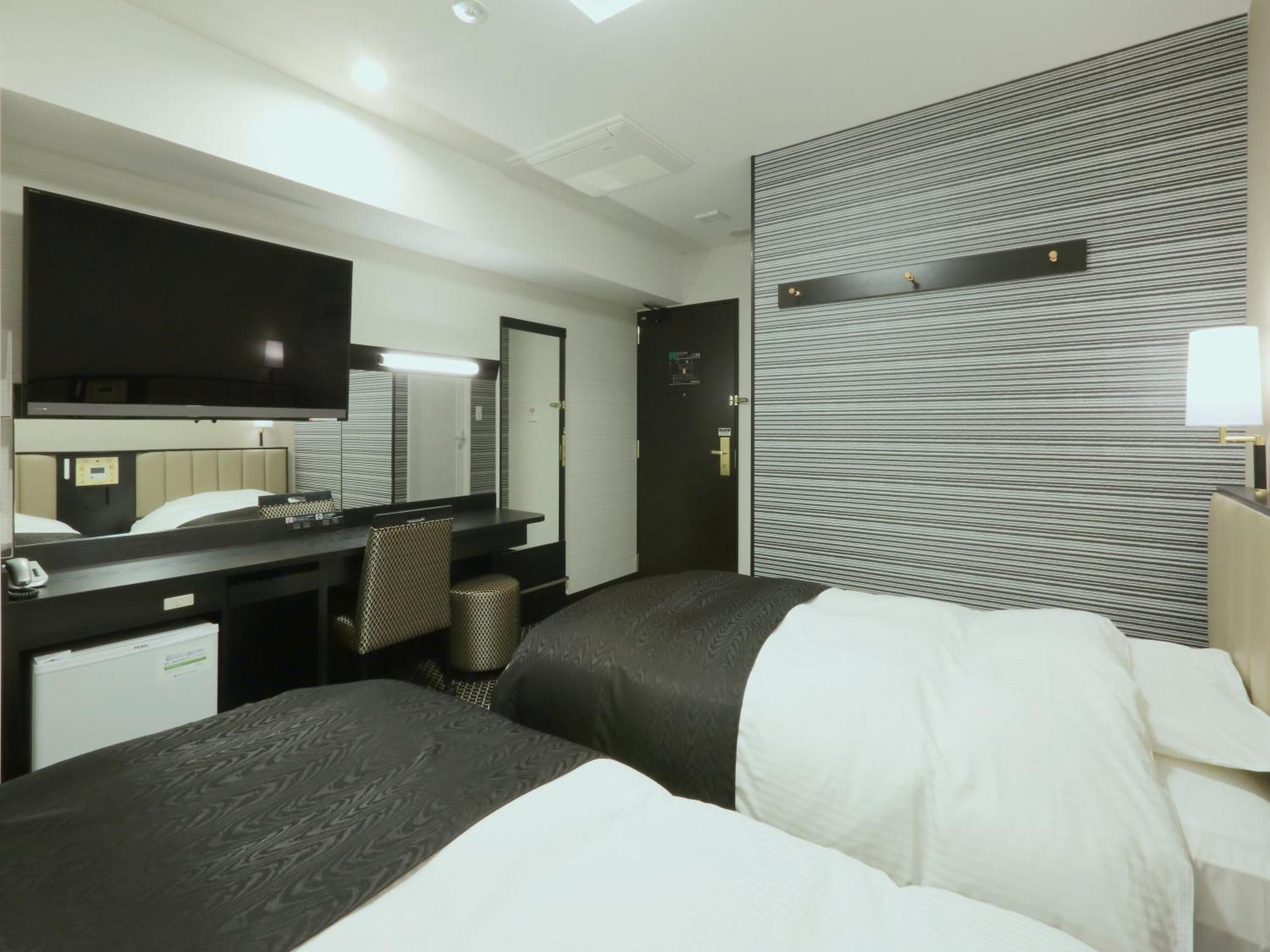 Apa Hotel Nagoya Sakae Higashi Exterior photo